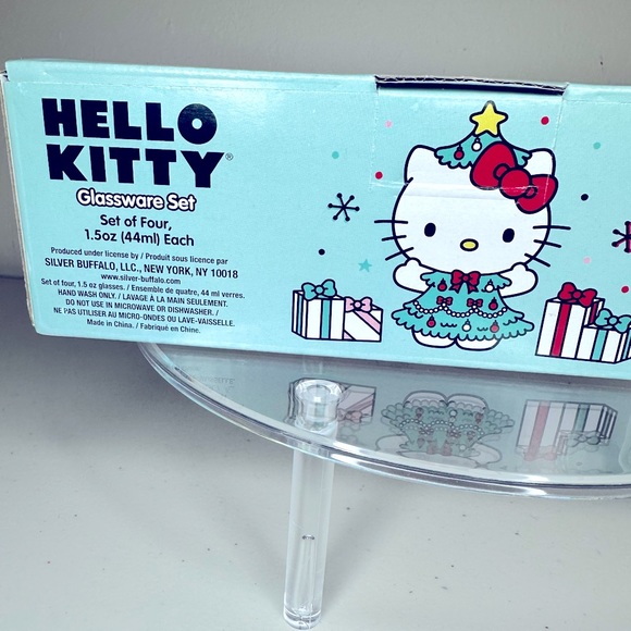 Hello Kitty Christmas Glassware Set - Picture 4 of 5